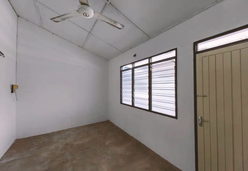 TAMAN CAHAYA BERCHAM