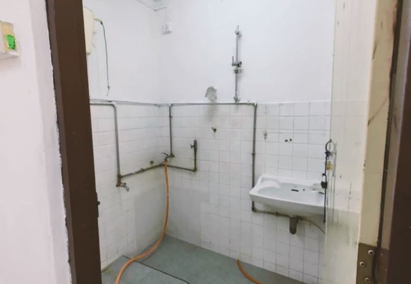 TAMAN CAHAYA BERCHAM