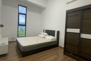 THE COVE HILLSIDE RESIDENCE