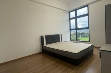 THE COVE HILLSIDE RESIDENCE