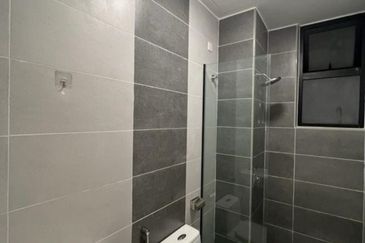 THE COVE HILLSIDE RESIDENCE