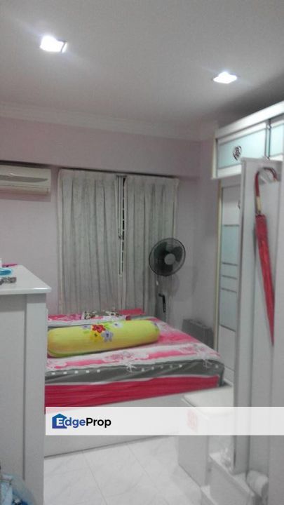 Mentari Condo , Nice location, Hot area ,Big Unit , Kuala Lumpur, Cheras