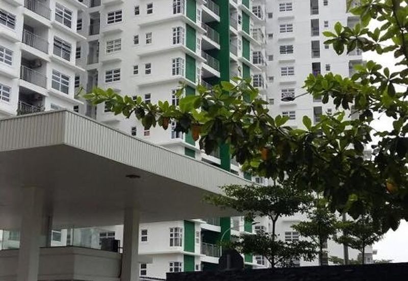 D'Pines Condominium