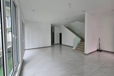 Austin Residence @Taman Mount Austin