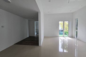 Austin Residence @Taman Mount Austin