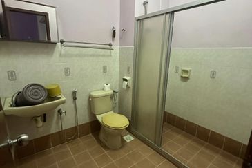 BANDAR LAGUNA MERBOK (TERES)