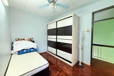 BANDAR LAGUNA MERBOK (TERES)