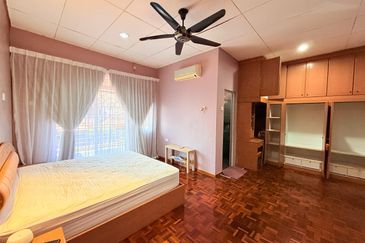 BANDAR LAGUNA MERBOK (TERES)