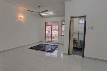 BANDAR LAGUNA MERBOK (TERES)