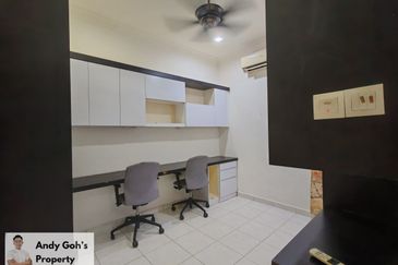 BANDAR LAGUNA MERBOK (TERES)