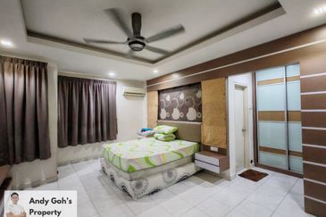 BANDAR LAGUNA MERBOK (TERES)