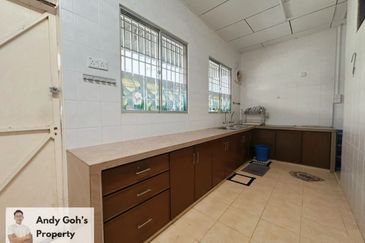 BANDAR LAGUNA MERBOK (TERES)