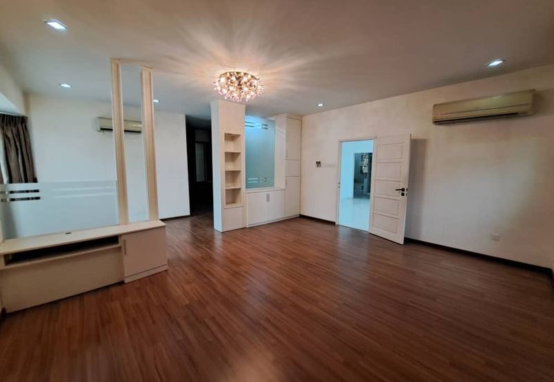 3-Storey Bungalow House For Sale