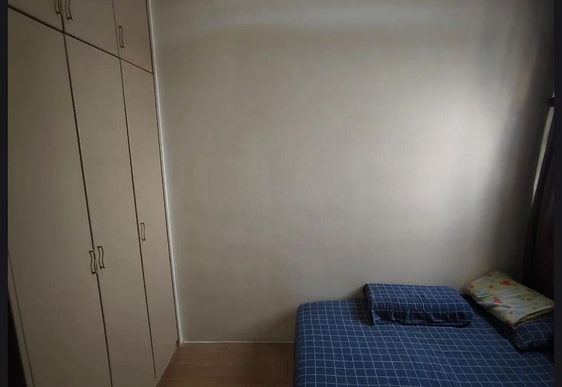 Greenlane Heights (Kingfisher Series)