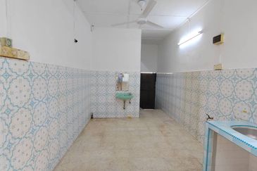 TAMAN PKNK BAKAR ARANG (CAHAYA)