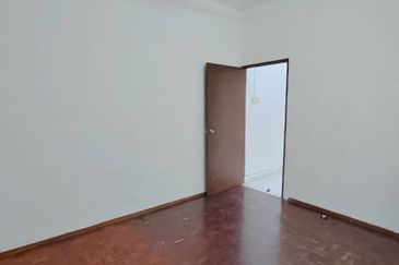 TAMAN PKNK BAKAR ARANG (CAHAYA)