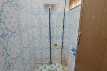 TAMAN PKNK BAKAR ARANG (CAHAYA)