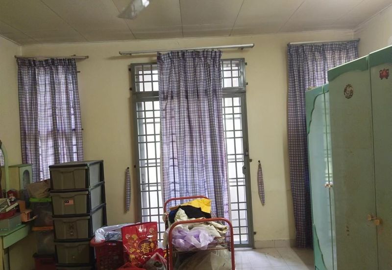 Bandar Laguna Merbok