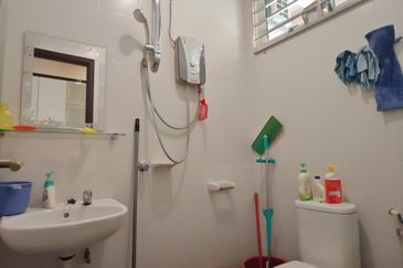 TAMAN PERMATA HILL PARK