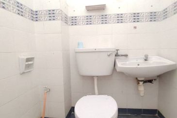 BANDAR LAGUNA MERBOK (SESEBUAH)