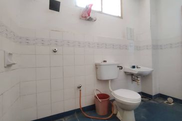 BANDAR LAGUNA MERBOK (SESEBUAH)