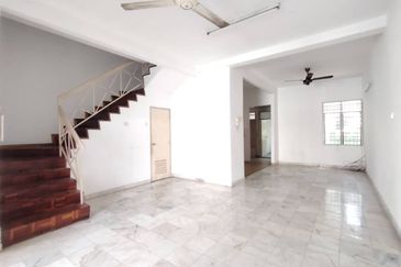 BANDAR LAGUNA MERBOK (SESEBUAH)