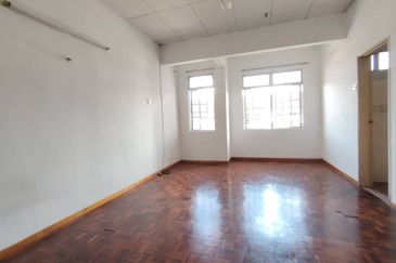 BANDAR LAGUNA MERBOK (SESEBUAH)