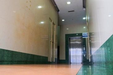 Taipan Business Centre, USJ 10