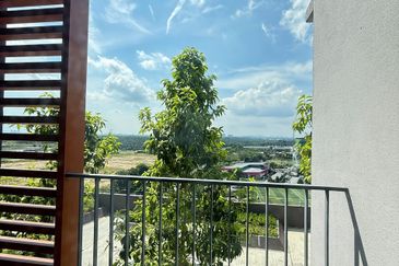 Amber Residence @ twentyfive.7