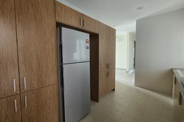 Alam Desa, Precinct 15