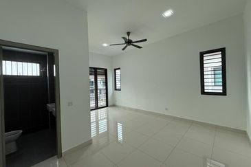 Periwinkle @ Bandar Rimbayu