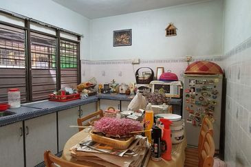 PASIR PUTIH/GUNUNG RAPAT