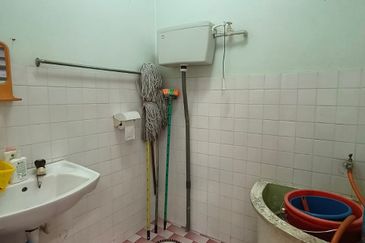 PASIR PUTIH/GUNUNG RAPAT