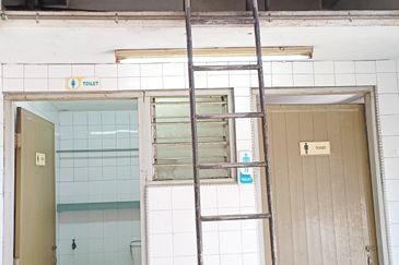 Jalan Kampar Nice First Floor Shop For Rent 