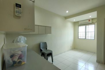 KONDOMINIUM DAMAIPURI