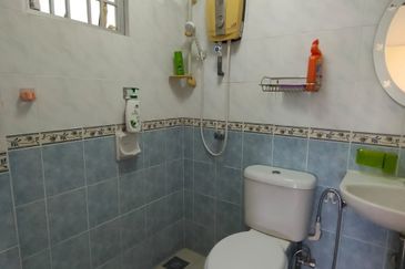 KONDOMINIUM DAMAIPURI