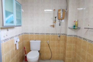 KONDOMINIUM DAMAIPURI