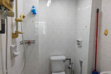 KONDOMINIUM DAMAIPURI