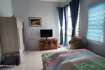 CASA RESIDENCES, CHEMOR