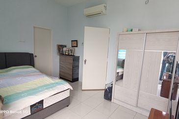 CASA RESIDENCES, CHEMOR