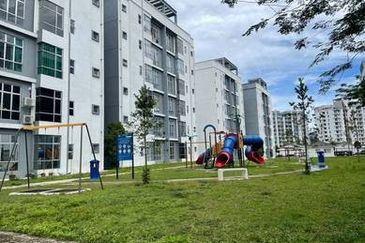 CASA RESIDENCES, CHEMOR