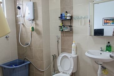 CASA RESIDENCES, CHEMOR