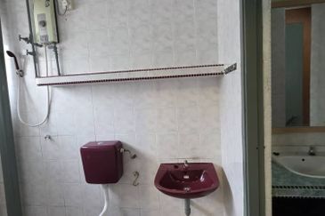 Taman Keledang Emas ( Buntong )