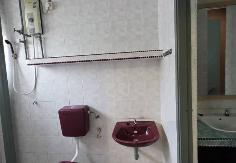 Taman Keledang Emas ( Buntong )