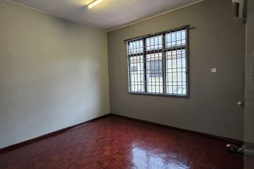 Taman Keledang Emas ( Buntong )