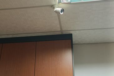 Nice Renovation Ground Floor Shop Lot For Rent 