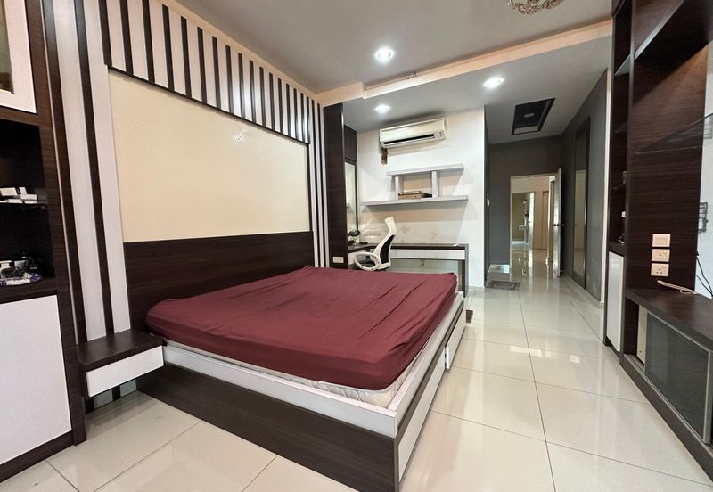 TAMAN MERU DESA PARK