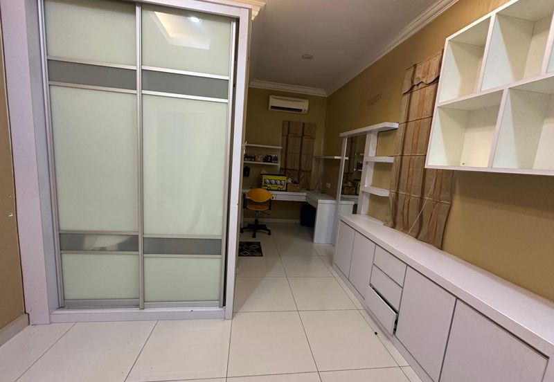 TAMAN MERU DESA PARK