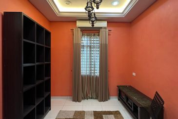 TAMAN MERU DESA PARK