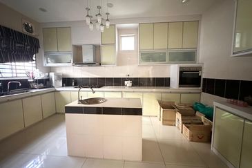 TAMAN MERU DESA PARK